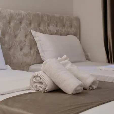 Sweet Spot For Couples Kamëz